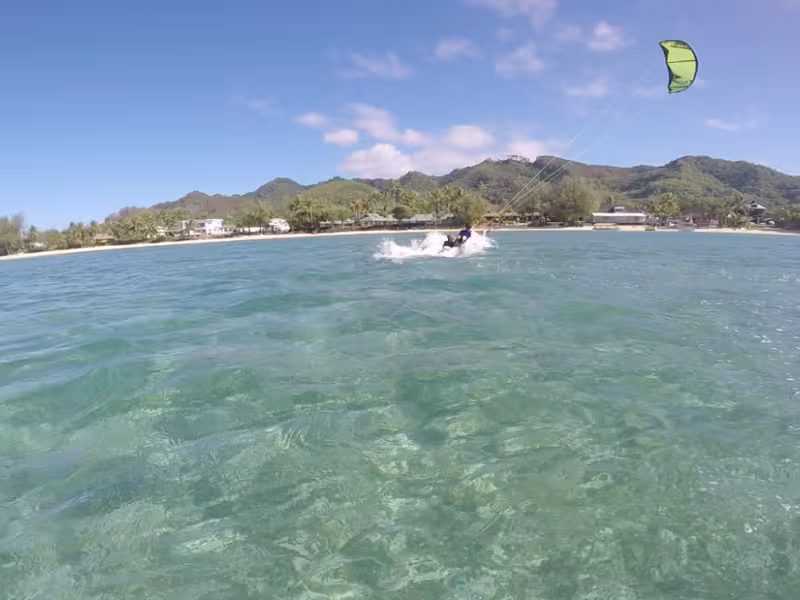 Kiteboarding with Ariki Adventures in Rarotonga