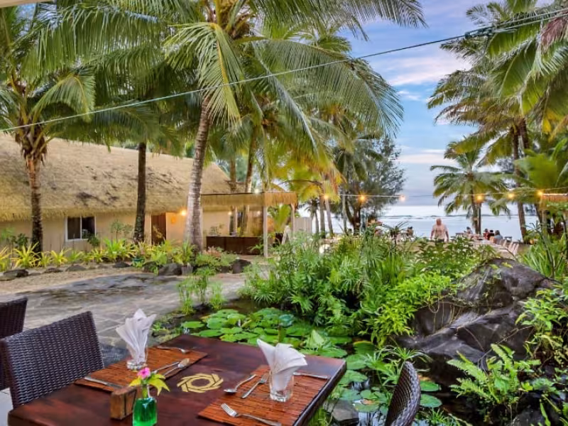 Beachfront Dining at Oceans Restaurant & Bar at Crown Beach Resort
