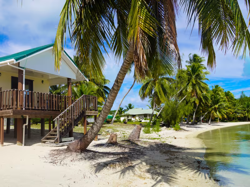 Rino's Beach Apartments 
