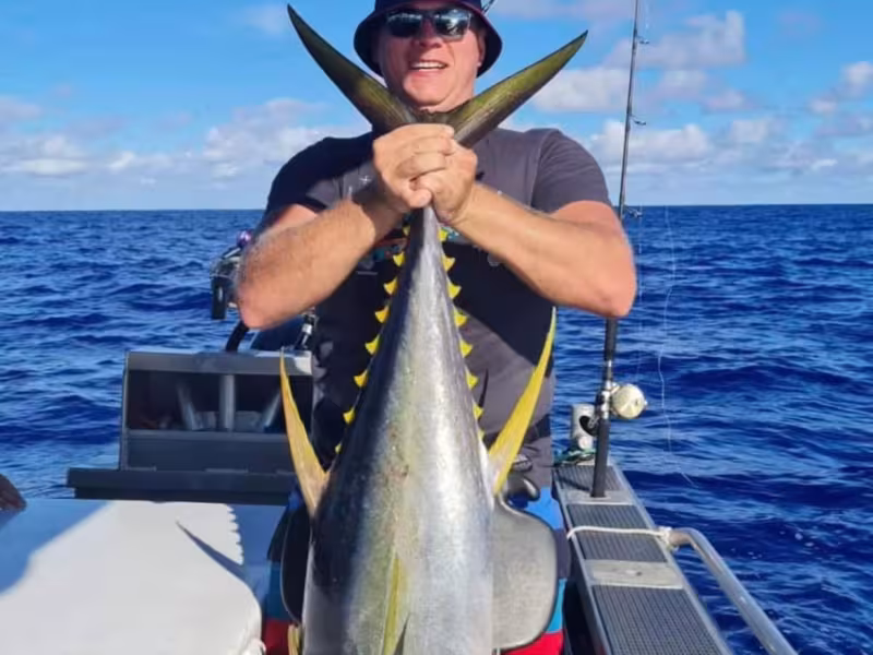 RARO FISHING CHARTERS 