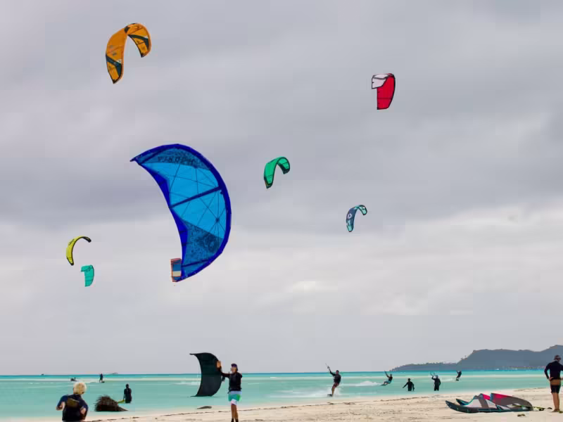 Kitesurfing