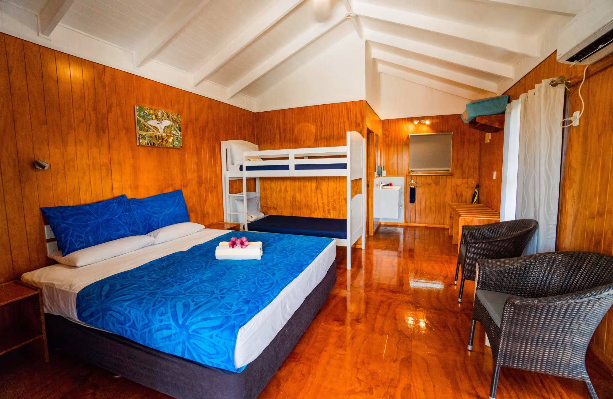 Aitutaki Village Family room