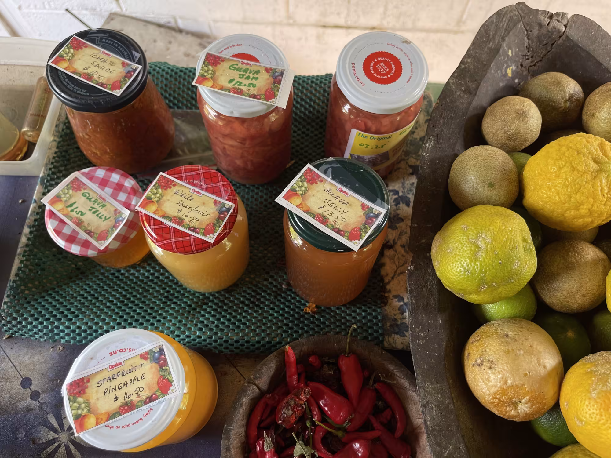 Tauono's Garden Cafe - jams