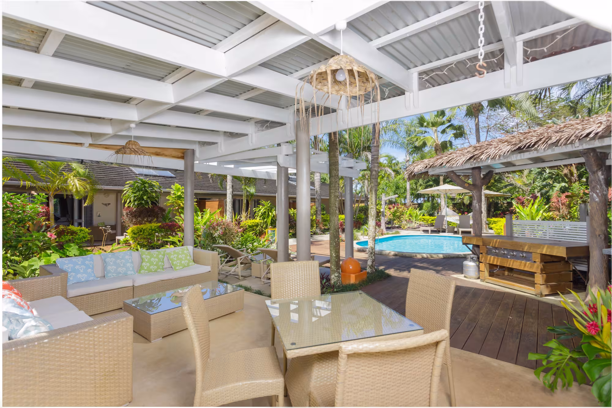 Pool Hut